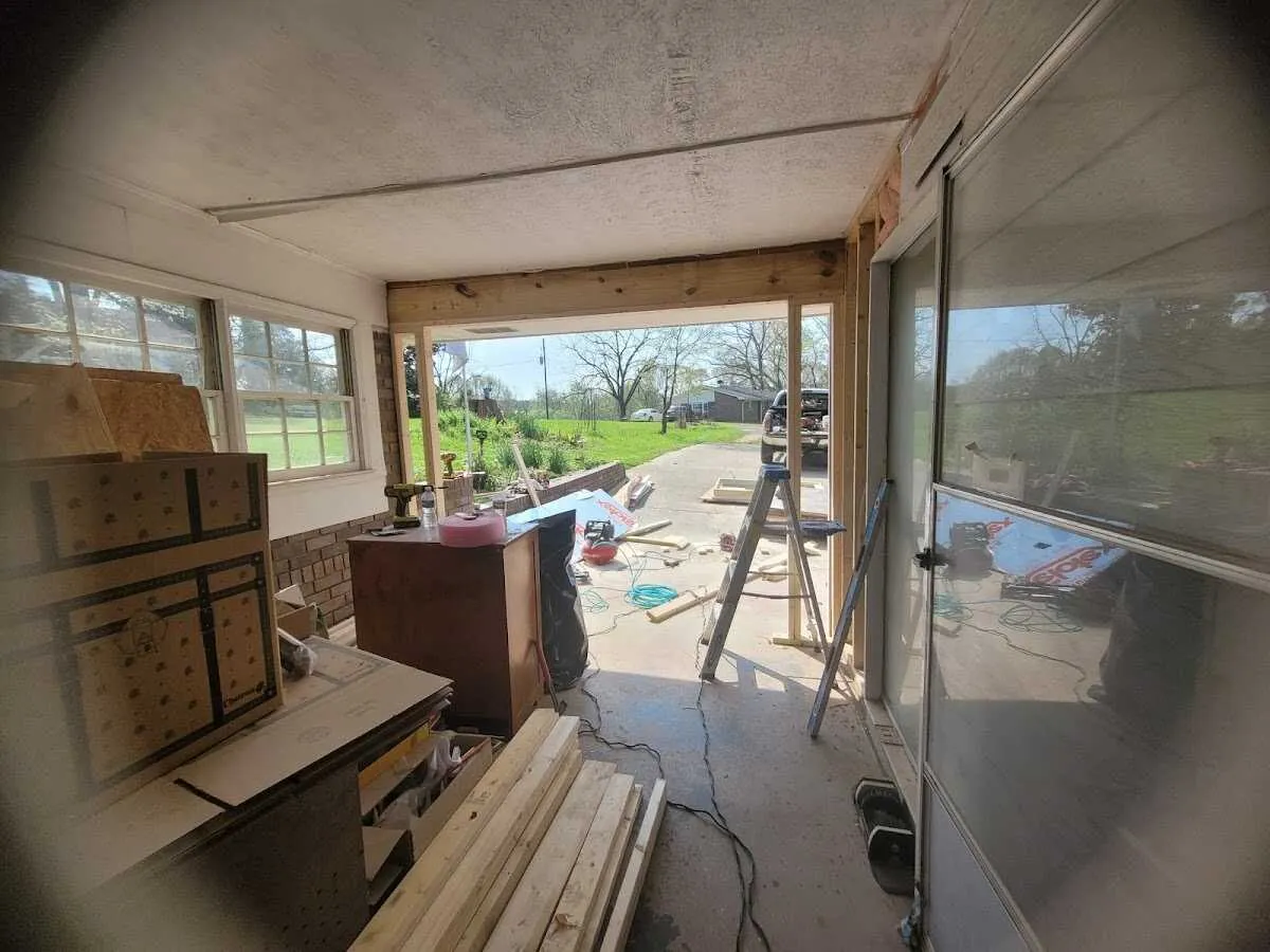 Air movers and dehumidifier for Water Mitigation Services in Orange City